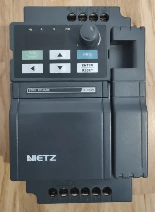 Inverter * NIETZ NZ2200-03R7G, 1PH 220V Output: 3PH 220V 16A, 3,7kW