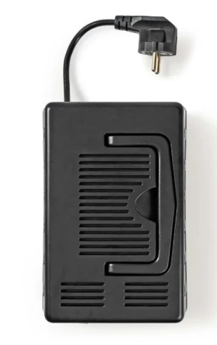 NEDIS POCO102 Konvertor snage, 230V AC 50Hz, 270W, Euro, Black Omogucava upotrebu opreme iz SAD u Evropi