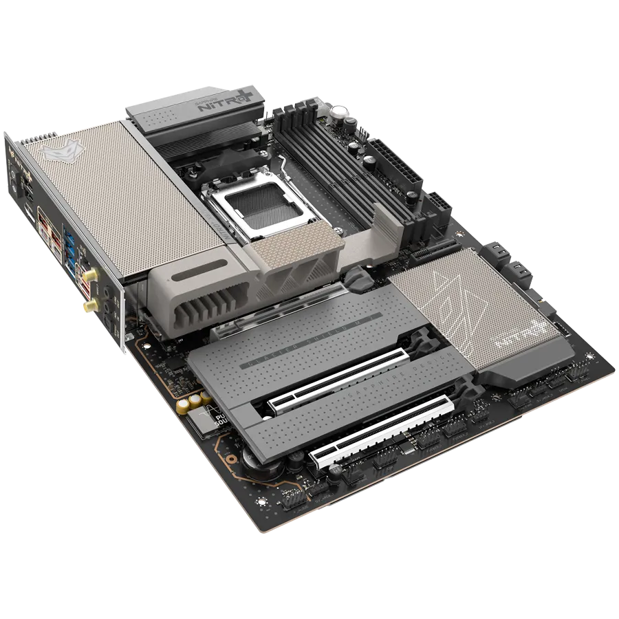 SAPPHIRE AMD X870E AM5 NITRO+ Ryzen R9/R7, 4x DDR5 8400MHz, PCIE 5, 2x M.2 Gen5, 2x M.2 Gen4, LAN Gbps, WIFI7, USB, ATX Slika 4