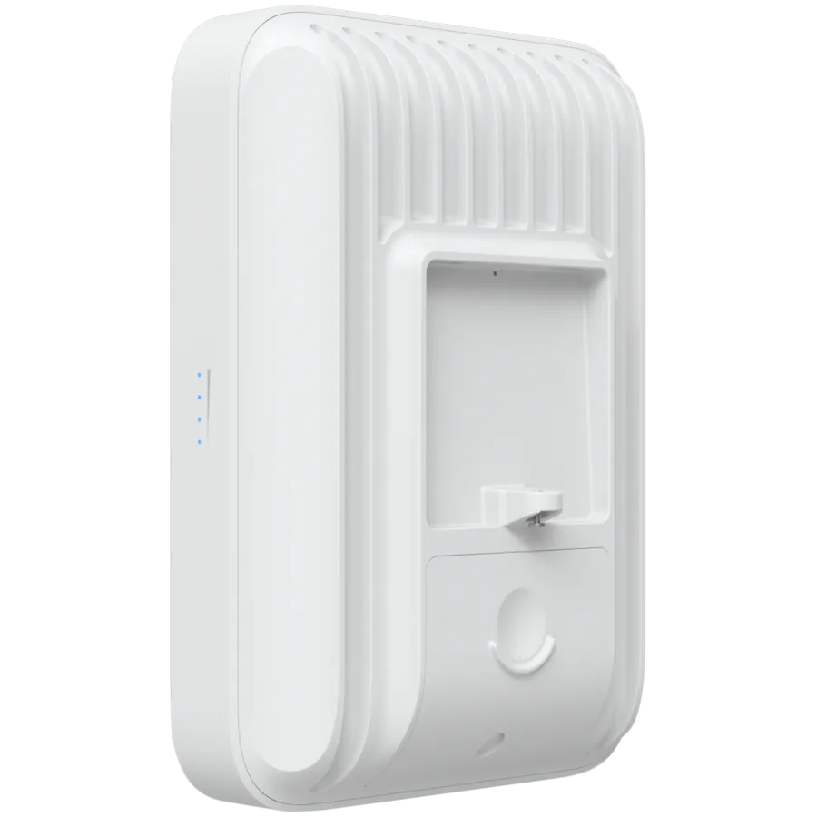 Ubiquiti UniFi 5G Max Outdoor ull-performance 5G (3.4 Gbps) modem for UniFi consoles and Cloud Gateways, designed for outdoor use with directional antennas, remote SIM, and dual SIM for seamless failover Slika 3