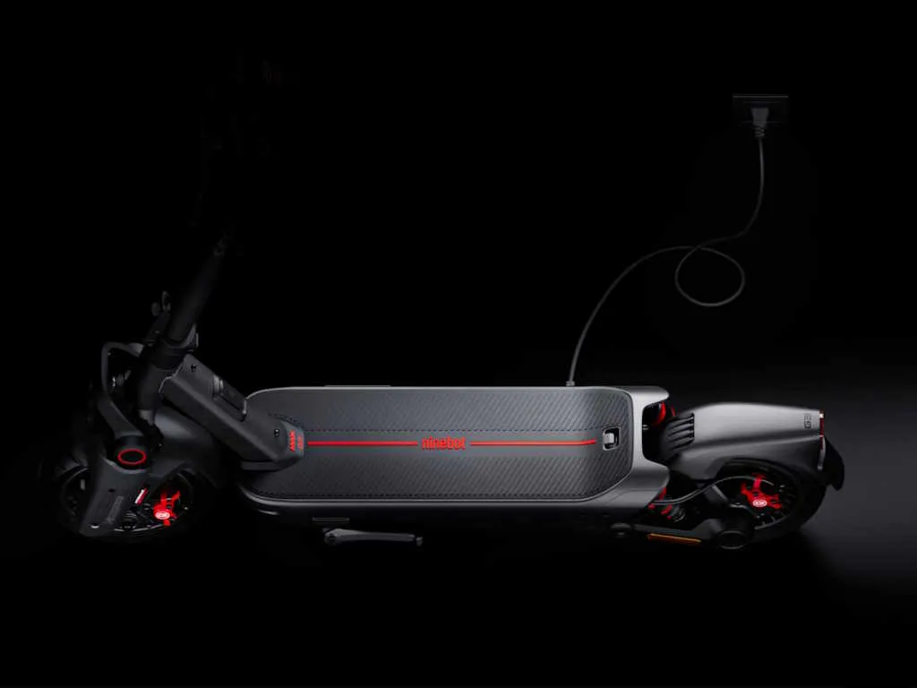 Elekticni Trotinet SEGWAY NINEBOT MAX G3 I Slika 1