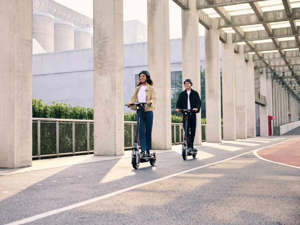 Segway Elektricni trotinet SEGWAY NINEBOT F3 E Slika 7