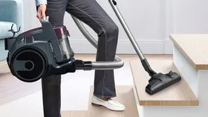 Bosch Usisivac BOSCH BGC05AAA1/700W/sa posudom/ljubicasta Slika 1