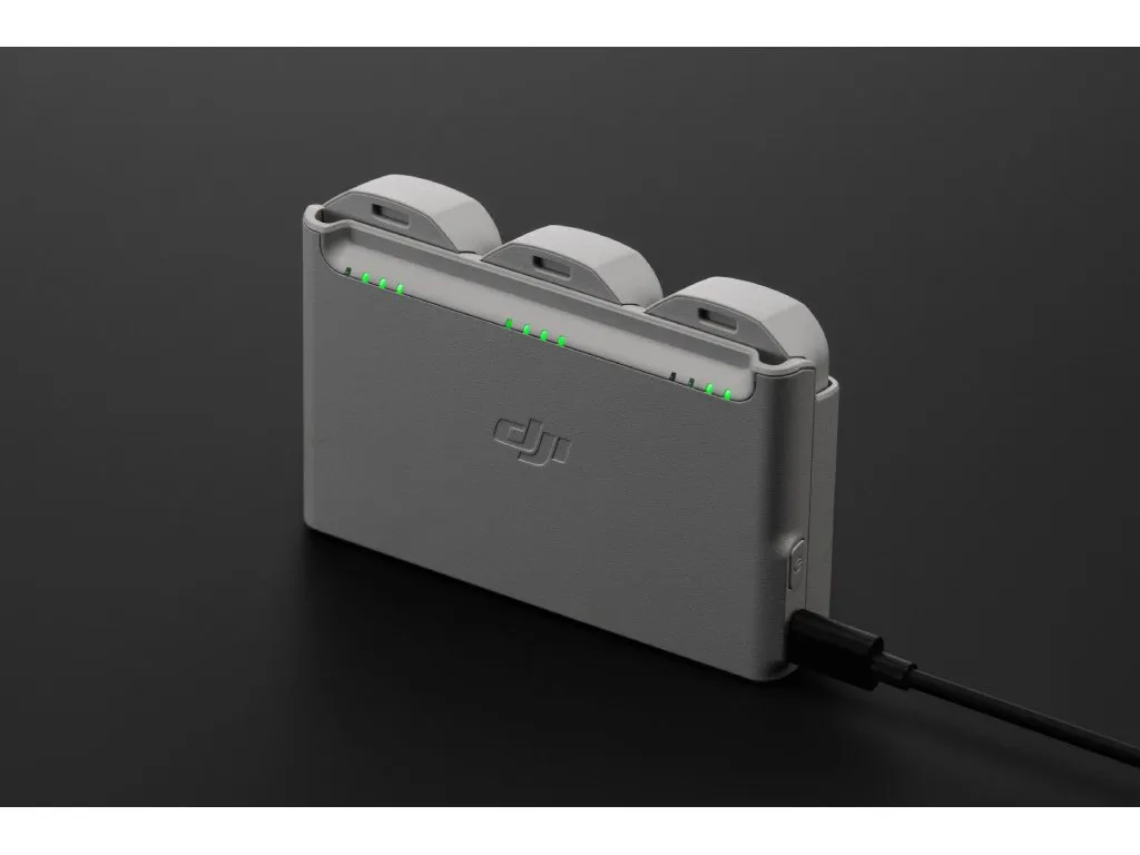 Punjac DJI Neo Two-Way Charging Hub Slika 2