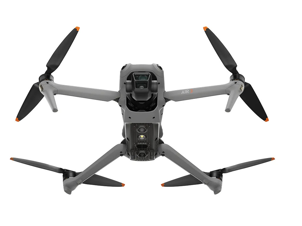 Dron DJI Air 3 Fly More Combo (DJI RC2) Slika 11