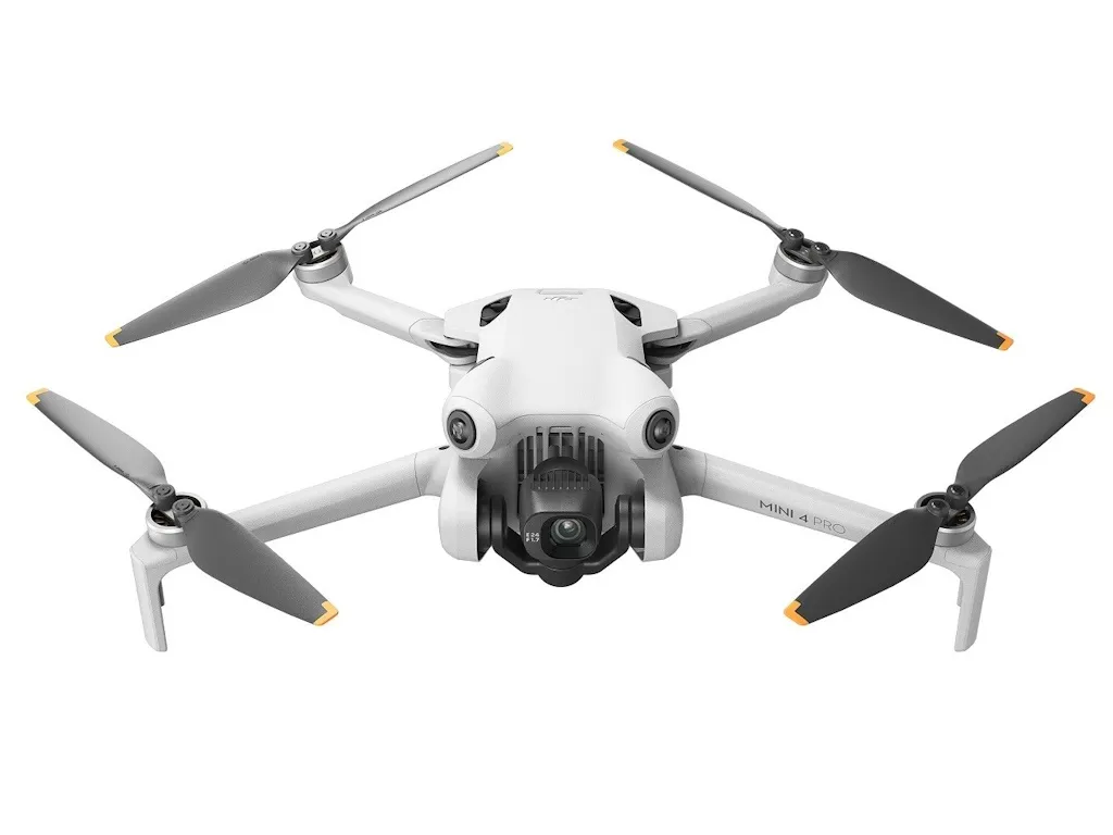 Dron DJI Mini 4 Pro Fly More Combo (DJI RC 2) Slika 1
