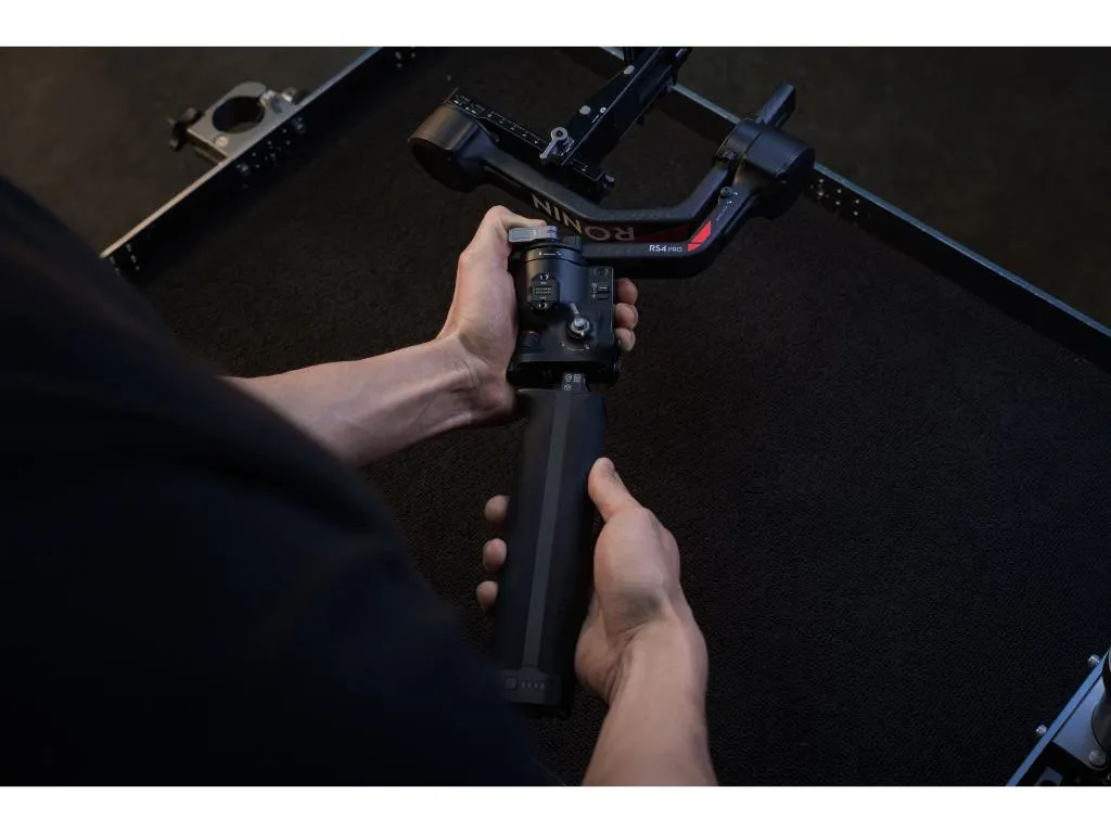 DJI RS BG70 High-Capacity Battery Grip Slika 4