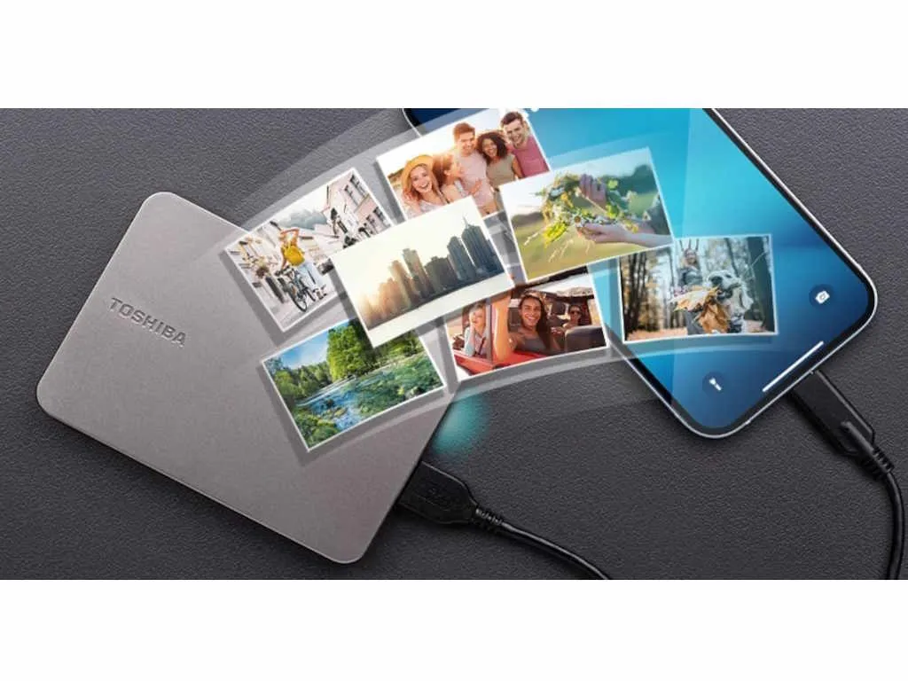 Toshiba Hard disk TOSHIBA Canvio Flex HDTX220ESCAAH eksterni/2TB/2.5''/USB 3.2 warm silver Slika 1