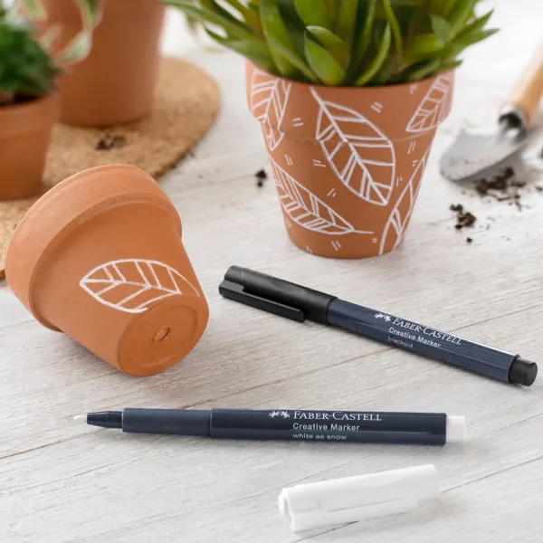 Permanent Marker Faber Castell Creative beli 1,5mm 160701 Slika 2
