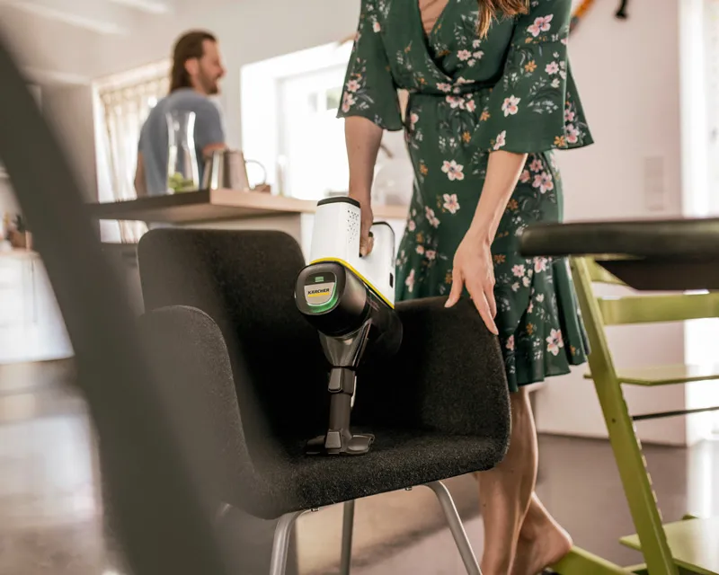 KARCHER VC 6 Štapni usisivač sa posudom beli Slika 6