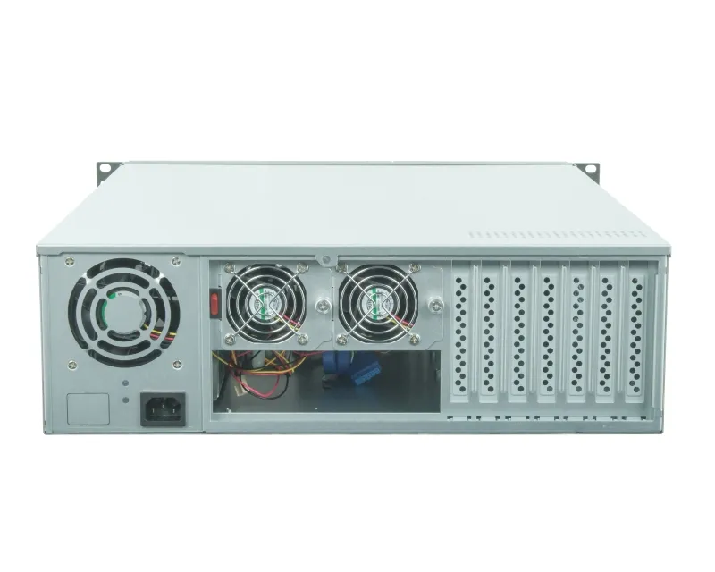CHIEFTEC kućište UNC-310A-B-400 crno Slika 4