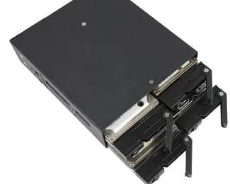 CHIEFTEC CMR-425 4 x 2.5 inča SATA crna fioka za hard disk Slika 3