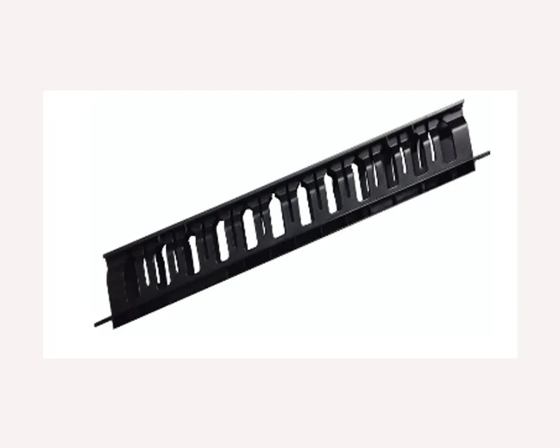 MAXPRO LINE Panel ranžirni 19 inča, kanalica, plastični, 1U Slika 1