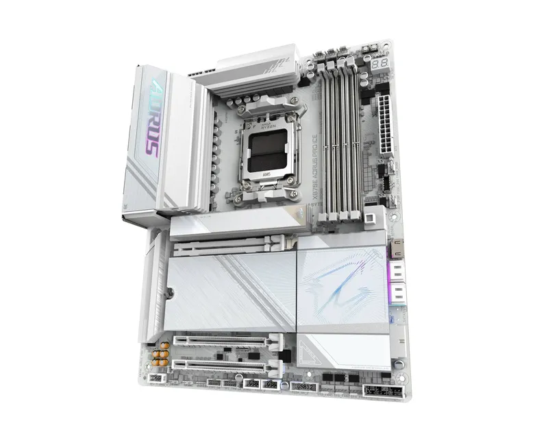 GIGABYTE X870E AORUS PRO ICE rev. 1.1 matična ploča Slika 4