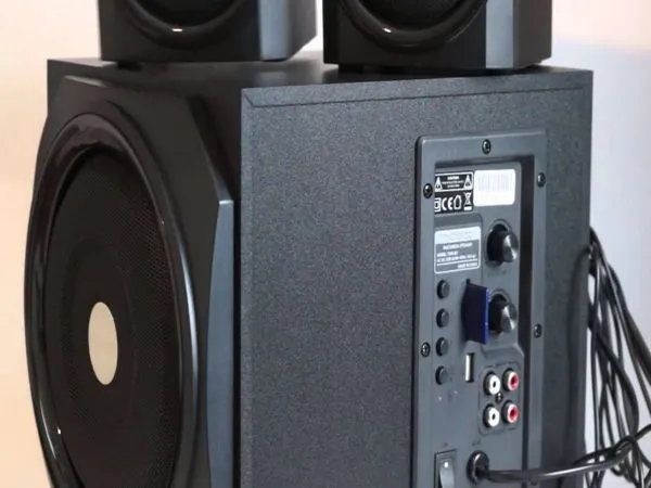 MICROLAB Microlab TMN9BT Aktivni drveni zvucnici 2.1 sistem 40W RMS (18W+2*11W) SD, USB, 3,5mm, Bluetooth Slika 3