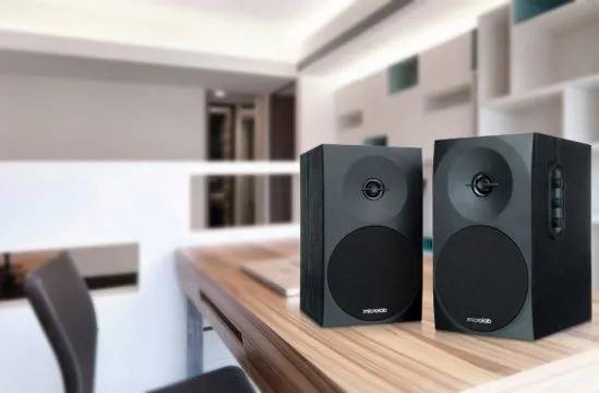 MICROLAB Microlab B70BT Aktivni drveni zvucnici 2.0 20W RMS(2x10W) 3,5mm Bluetooth Slika 1