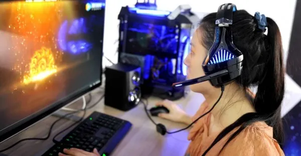 MICROLAB Microlab G6 Gejmerske slusalice sa mikrofonom, 50mm/20Ohm, color LED, 3.5mm + USB blue/black Slika 8