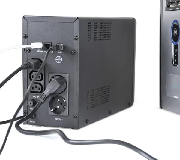 GEMBIRD EG-UPS-035 Gembird UPS sa stabilizatorom 2000VA 1200W LCD Slika 1