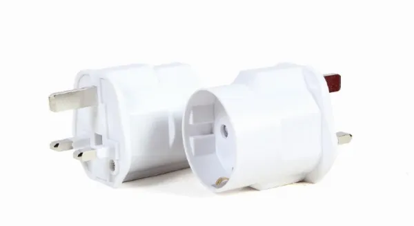 GEMBIRD Travel adapter A-AC-EUFUKM-01 Gembird EU na UK, 13A Slika 3