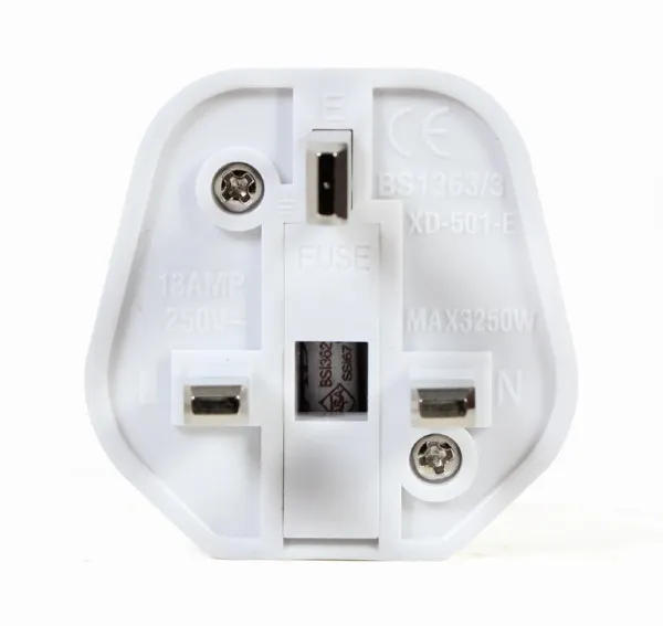 GEMBIRD Travel adapter A-AC-EUFUKM-01 Gembird EU na UK, 13A Slika 1