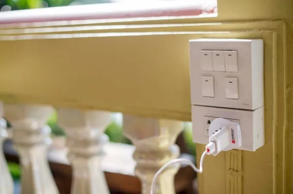 NEDIS Travel adapter SKR1500211E univerzalni Svetski na Evropski 13A Slika 5