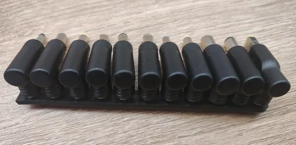 GMB SMART-C11H Gembird 11Pcs 240W Universal Laptop Connector 5.5 x 2.5mm(2.1) Slika 2