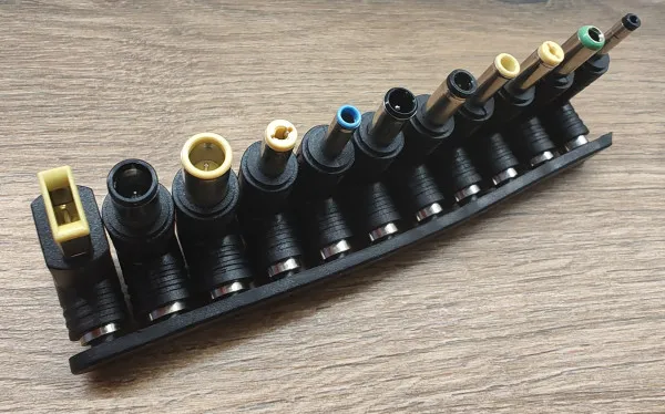 GMB SMART-C11H Gembird 11Pcs 240W Universal Laptop Connector 5.5 x 2.5mm(2.1) Slika 4