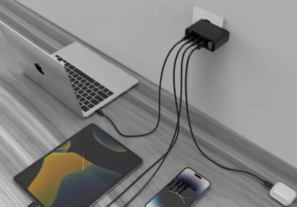 GEMBIRD TA-UC-PDQC100LCD-01-BK Gembird 4-port 100W GaN USB fast charger, LCD, black Slika 3