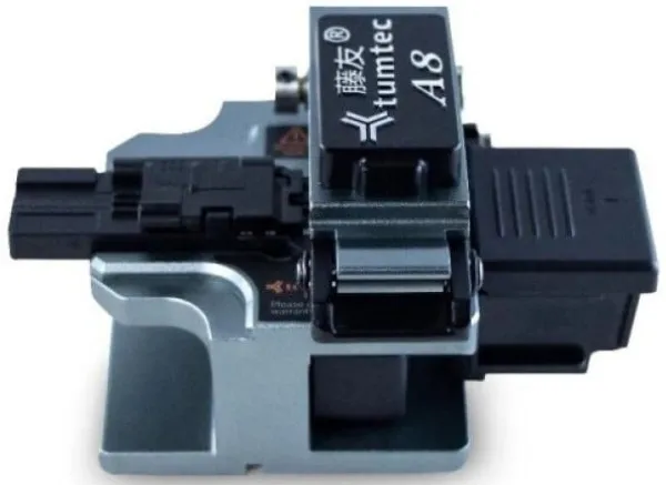 A8 kliver sa korpicom za otpatke (Rezac optickih vlakana) Slika 3