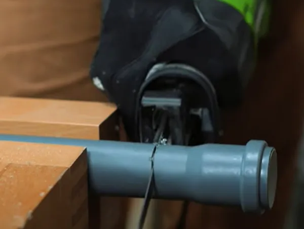 FIELDMANN Univerzalna testera * FDPO 200711-E 710W, Dužina seèiva 20mm, Dubina seèenja 115mm (drvo),5mm(metal) Slika 2