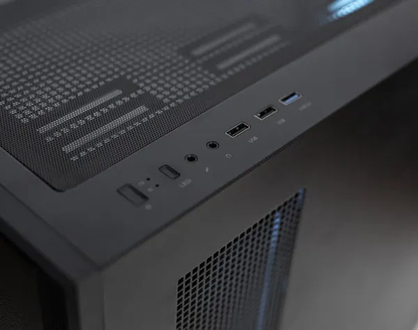 UGD Kuciste Tracer 2234 PSU-650W G650 ATX, providna stranica, ugradjena 4xRGB kulera, Crno SA NAPAJANJEM Slika 4