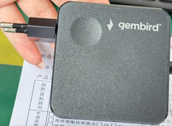 NPA-AC9D Gembird punjac za laptop 65W, kabl 2m USB-C, 5V/3A,9V/3A,12V/3A,15V/3A,20V/3.25A Slika 3