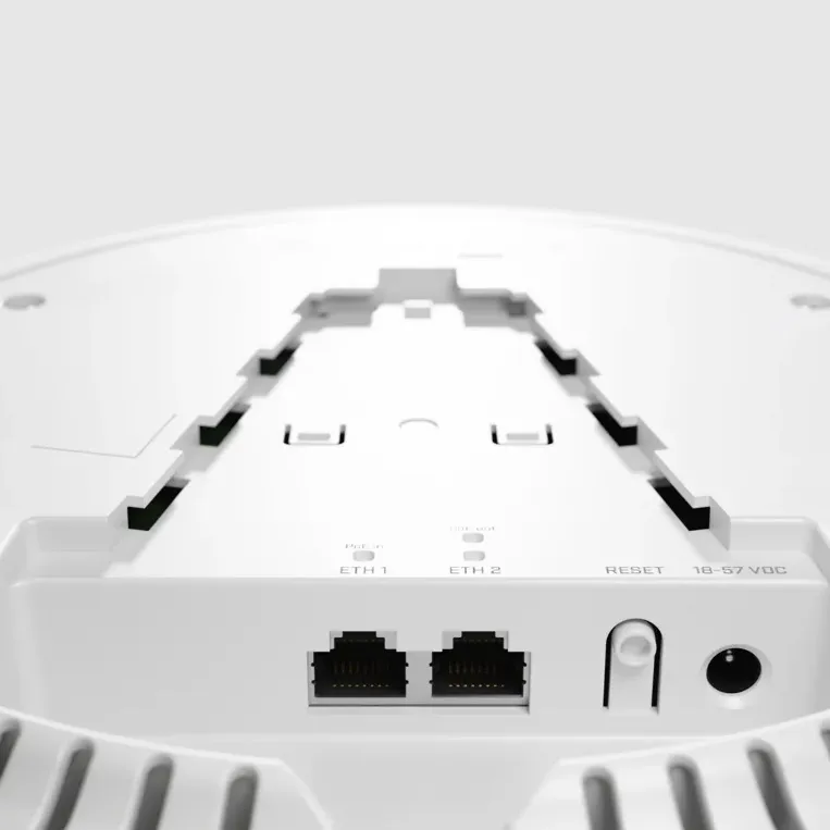 MikroTik cAP ax cAPGi-5HaxD2HaxD plafonski Slika 1