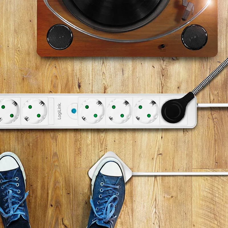 Logilink produžni kabl 6 mesta, nožni prekidač, 1.5m, beli Slika 4
