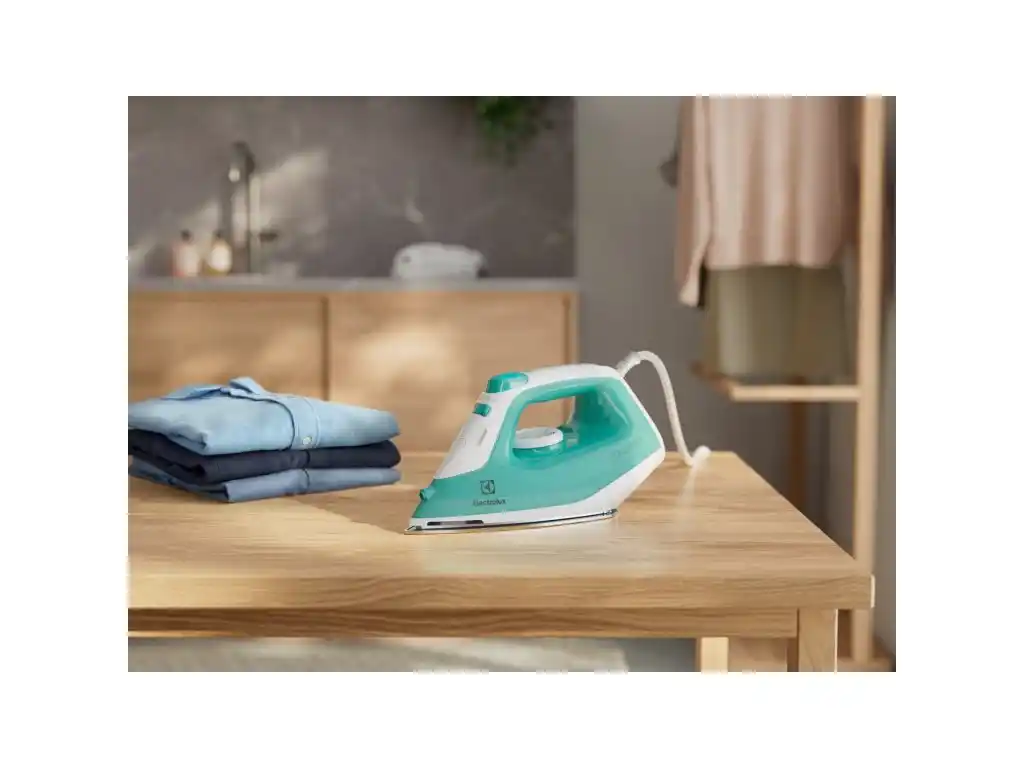 Pegla Electrolux E5SI2-2AM snaga 2300W Slika 2