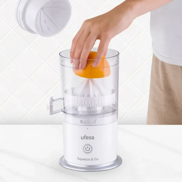 Cediljka za citruse Ufesa Squeeze&Go/punjivi/snaga 45W/beli Slika 1